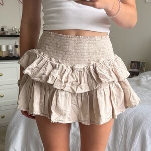 Envy Blanco by nature beige ruffle mini skort